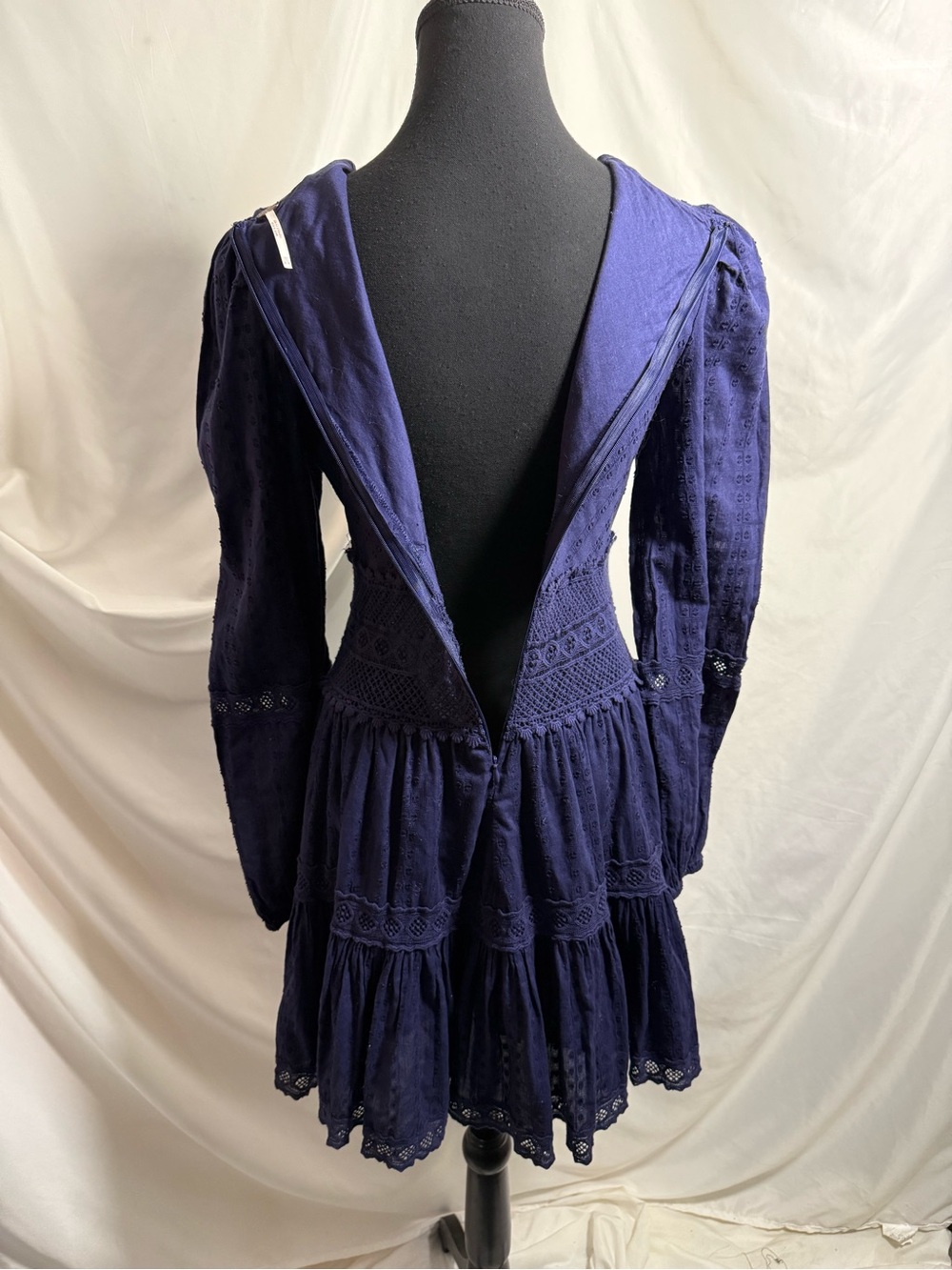 259) Free People Navy Eyelet Lace Boho Mini Dress | Long Sleeve | EUC - Picture 9 of 12